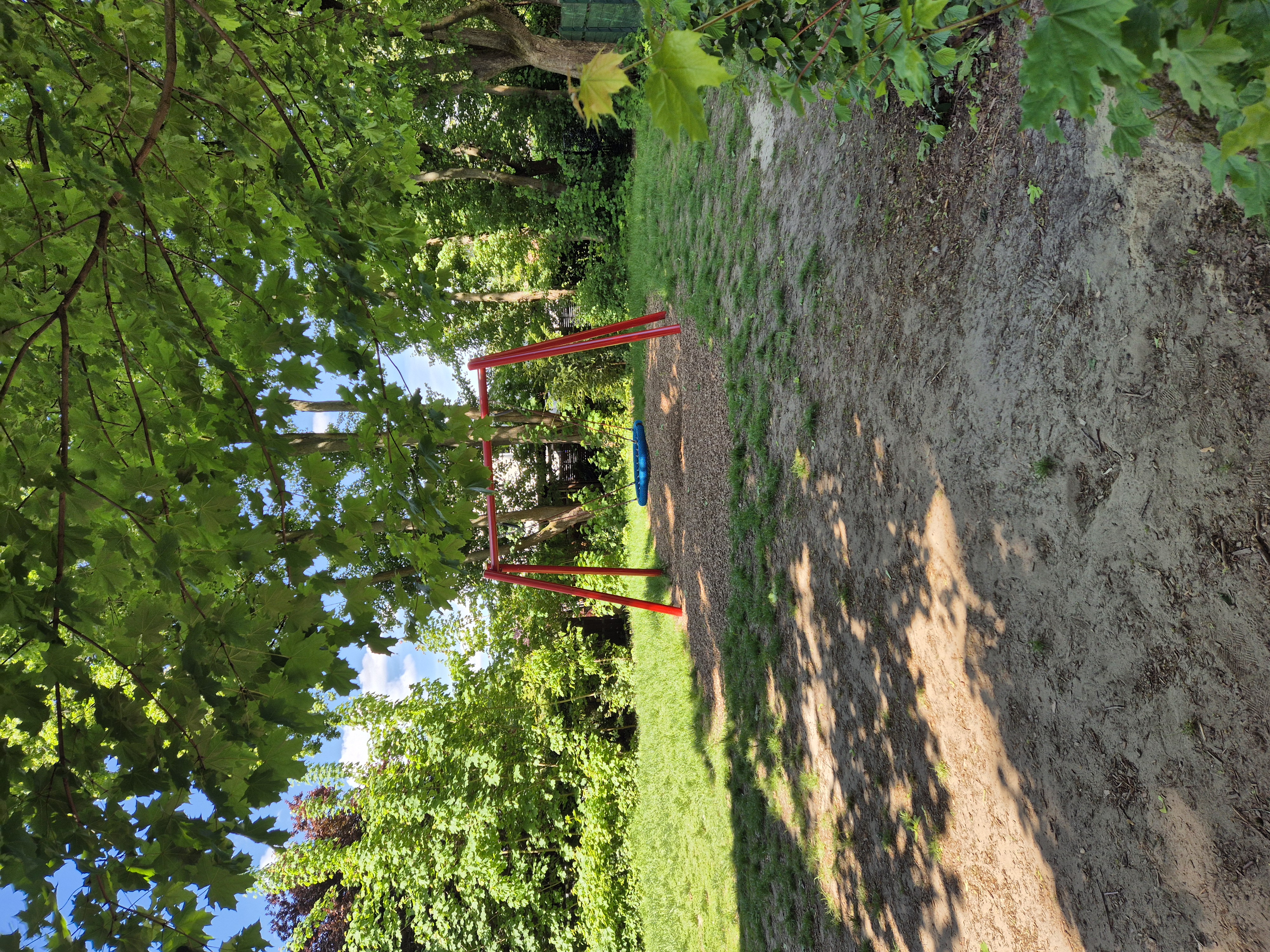 Außengelände - Nestschaukel